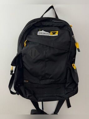Mountainsmith Divide backpack in black
